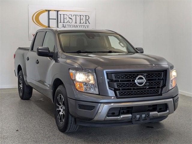2022 Nissan TITAN Crew Cab SV 4x2
