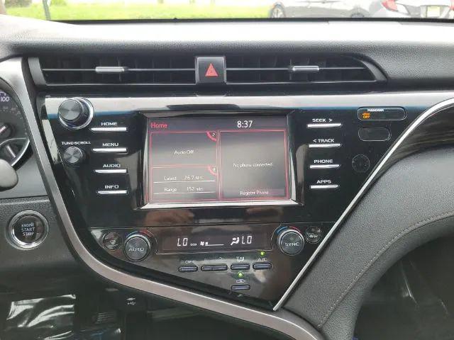 2018 Toyota Camry SE
