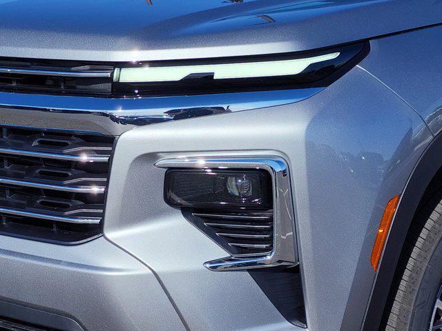 2025 Chevrolet Traverse FWD LT