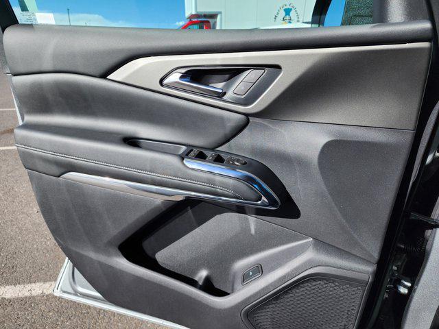 2025 Chevrolet Traverse FWD LT