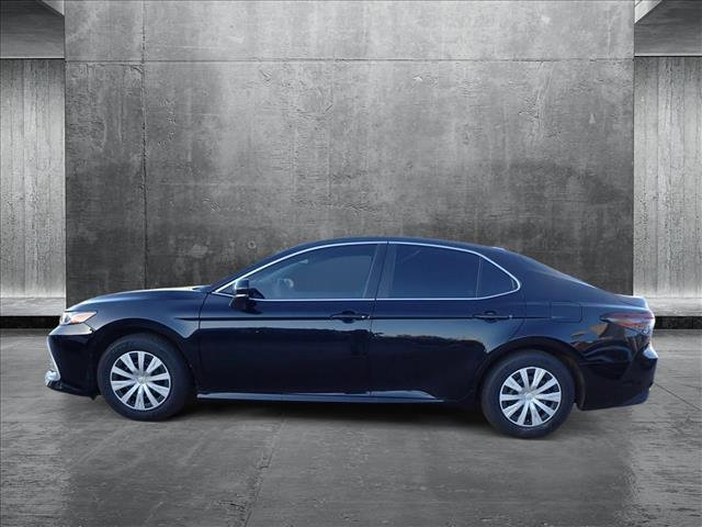 2022 Toyota Camry LE Hybrid