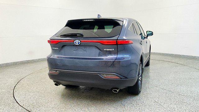 2022 Toyota Venza LE
