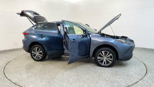 2022 Toyota Venza LE