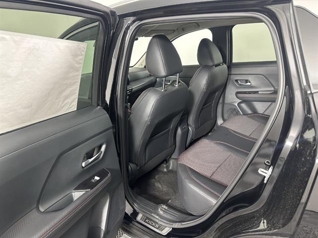 2025 Nissan Kicks SR Intelligent AWD