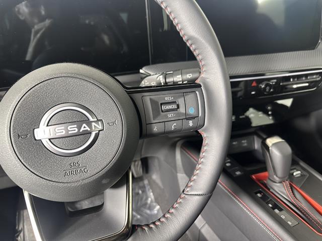 2025 Nissan Kicks SR Intelligent AWD