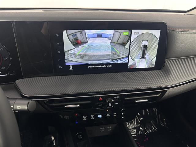 2025 Nissan Kicks SR Intelligent AWD