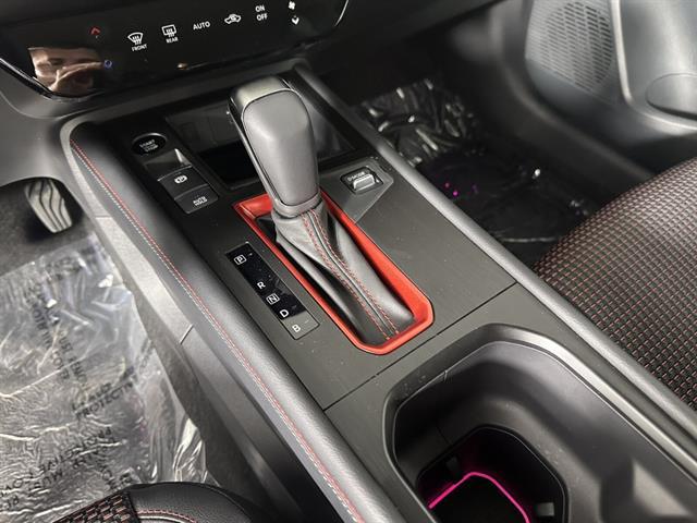 2025 Nissan Kicks SR Intelligent AWD