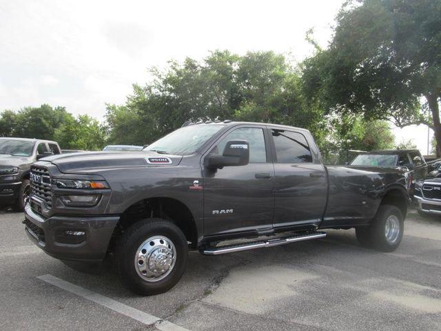 2025 RAM Ram 3500 RAM 3500 BIG HORN CREW CAB 4X4 8 BOX