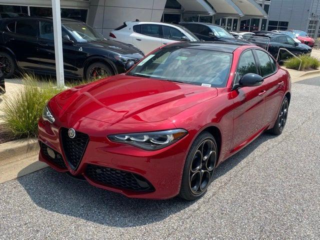 2025 Alfa Romeo Giulia GIULIA INTENSA AWD