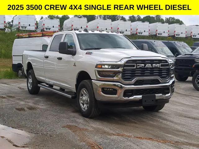 2025 RAM Ram 3500 RAM 3500 TRADESMAN CREW CAB 4X4 8 BOX