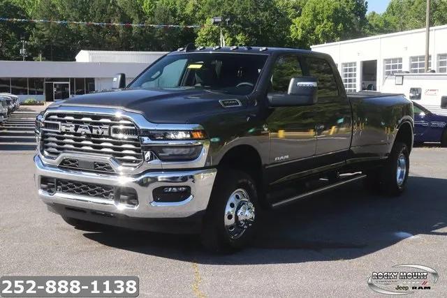 2025 RAM Ram 3500 RAM 3500 BIG HORN CREW CAB 4X4 8 BOX