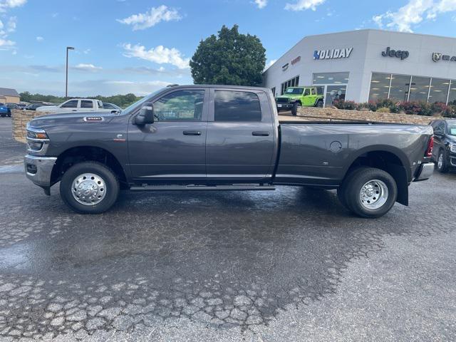 2025 RAM Ram 3500 RAM 3500 TRADESMAN CREW CAB 4X4 8 BOX