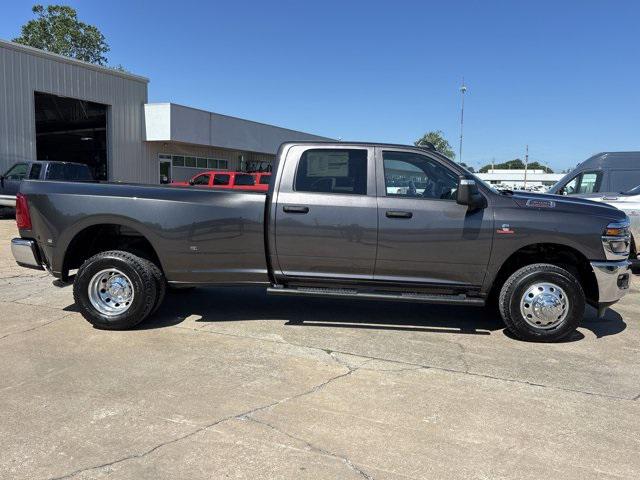 2025 RAM Ram 3500 RAM 3500 TRADESMAN CREW CAB 4X4 8 BOX
