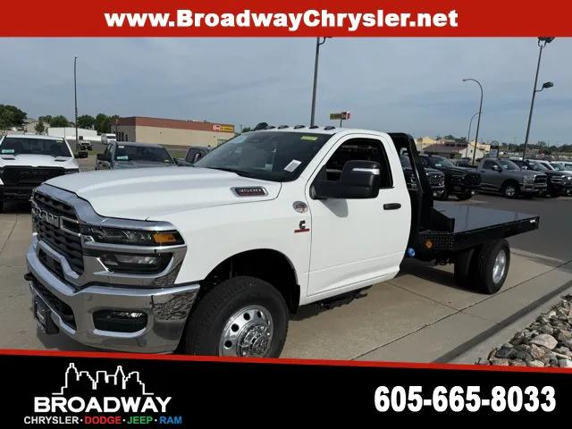 2025 RAM Ram 3500 Chassis Cab RAM 3500 TRADESMAN CHASSIS REGULAR CAB 4X4 84 CA