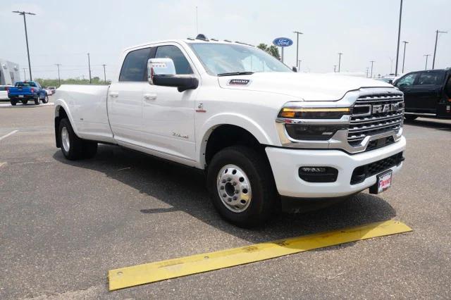 2025 RAM Ram 3500 RAM 3500 LIMITED LONGHORN CREW CAB 4X4 8 BOX 2025 RAM Ram 3500 RAM 3500 LIMITED LONGHORN CREW CAB 4X4 8 BOX