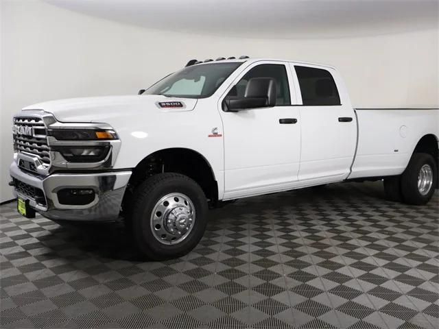 2025 RAM Ram 3500 RAM 3500 TRADESMAN CREW CAB 4X4 8 BOX
