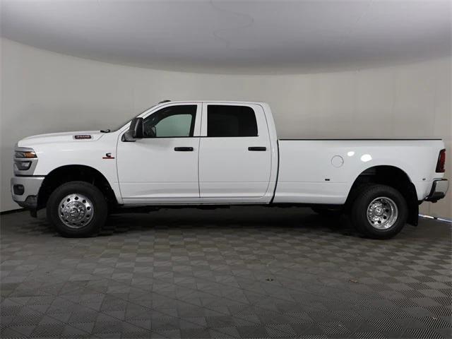 2025 RAM Ram 3500 RAM 3500 TRADESMAN CREW CAB 4X4 8 BOX