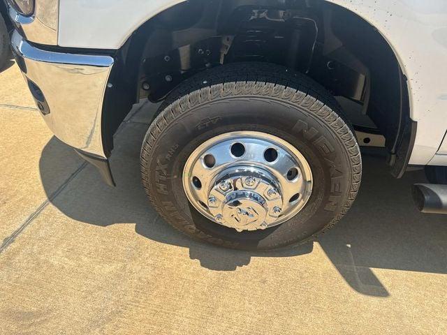 2025 RAM Ram 3500 RAM 3500 TRADESMAN CREW CAB 4X4 8 BOX