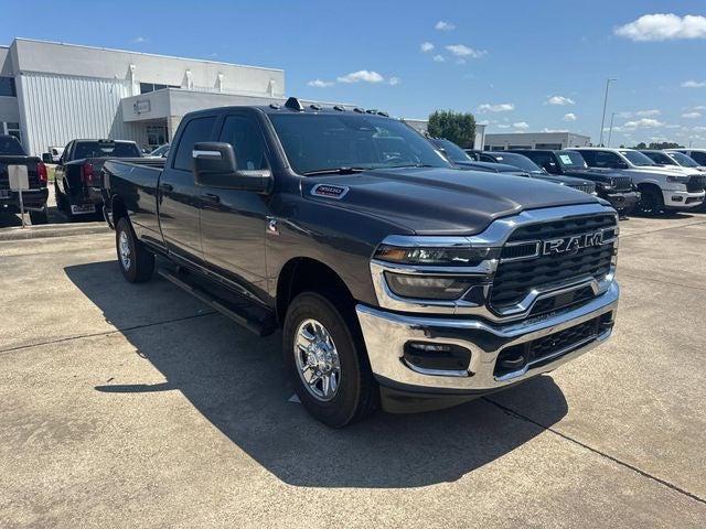2025 RAM Ram 3500 RAM 3500 TRADESMAN CREW CAB 4X4 8 BOX