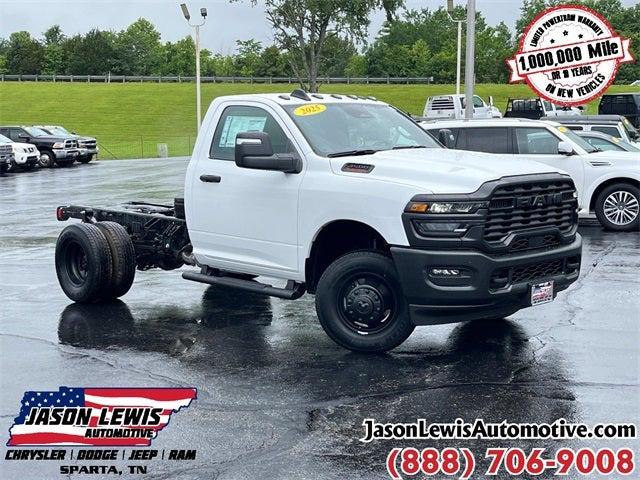 2025 RAM Ram 3500 Chassis Cab RAM 3500 TRADESMAN CHASSIS REGULAR CAB 4X4 60 CA