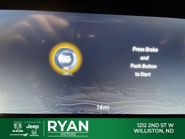 2025 Jeep Grand Cherokee GRAND CHEROKEE L LAREDO X 4X4