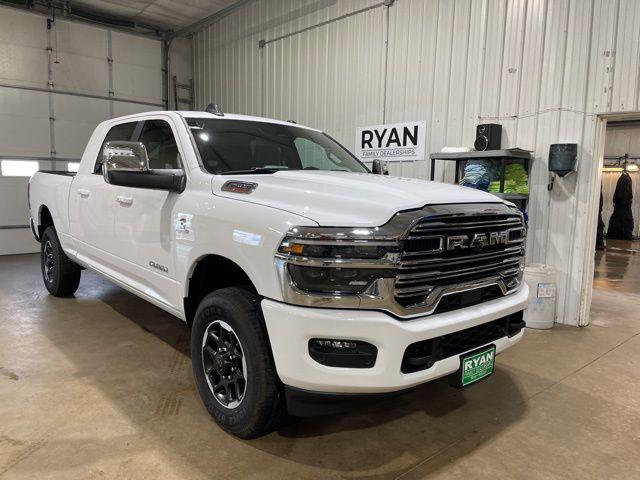 2025 RAM Ram 2500 RAM 2500 LARAMIE MEGA CAB 4X4 64 BOX