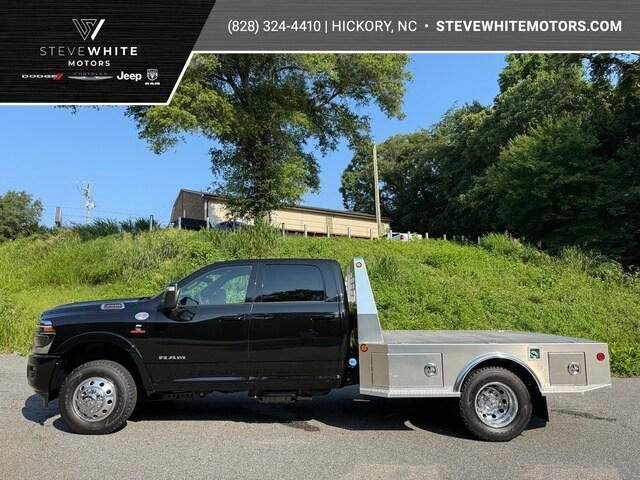 2025 RAM Ram 3500 Chassis Cab RAM 3500 BIG HORN CREW CAB CHASSIS 4X4 60 CA