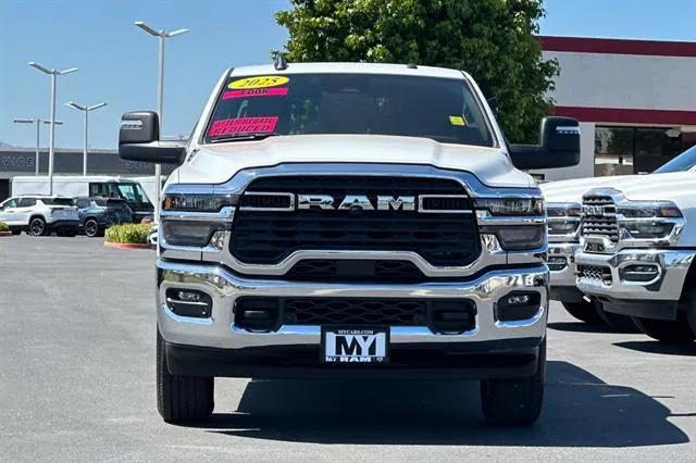 2025 RAM Ram 2500 RAM 2500 BIG HORN CREW CAB 4X4 64 BOX