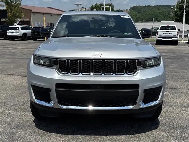 2025 Jeep Grand Cherokee GRAND CHEROKEE L LAREDO X 4X4