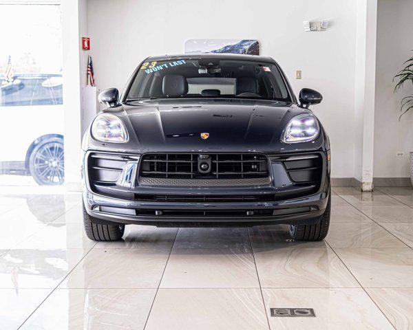 2023 Porsche Macan Base