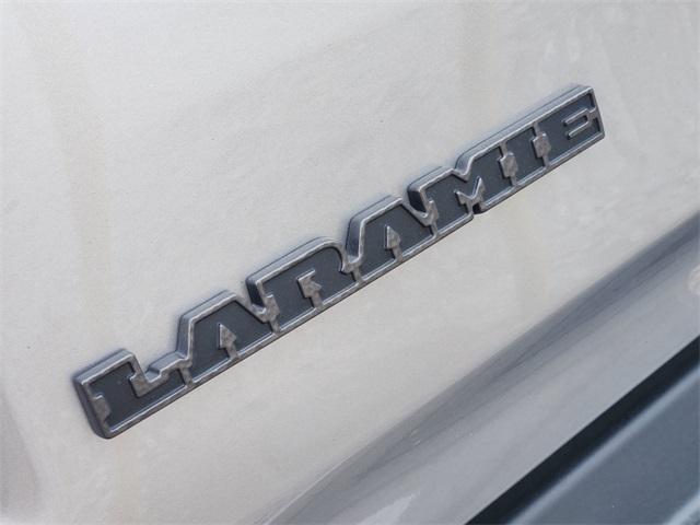 2019 RAM 1500 Laramie Crew Cab 4x4 57 Box