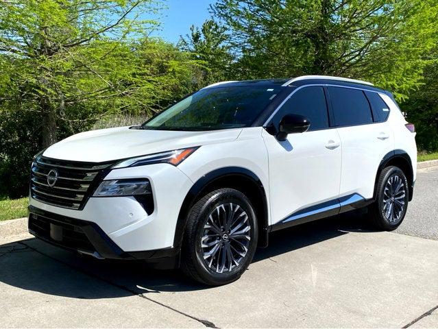 2025 Nissan Rogue Platinum FWD