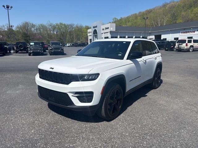 2022 Jeep Grand Cherokee Altitude 4x4
