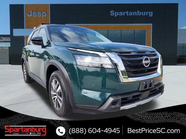 2023 Nissan Pathfinder SL 4WD