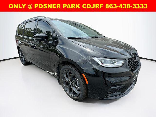 2025 Chrysler Pacifica PACIFICA LIMITED AWD