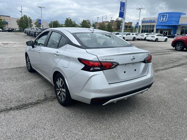2021 Nissan Versa SV Xtronic CVT