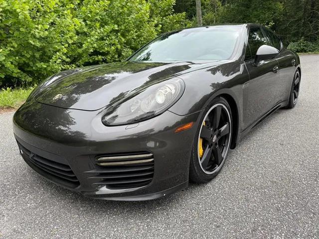 2015 Porsche Panamera GTS
