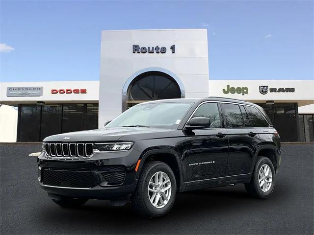 2025 Jeep Grand Cherokee GRAND CHEROKEE LAREDO X 4X4