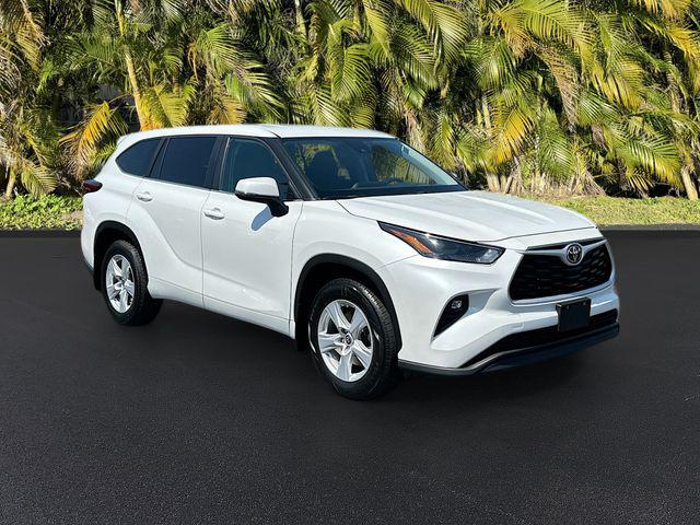 2023 Toyota Highlander LE