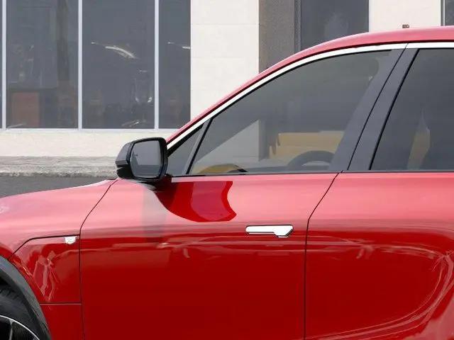 2025 Cadillac iQ Luxury w/1SE