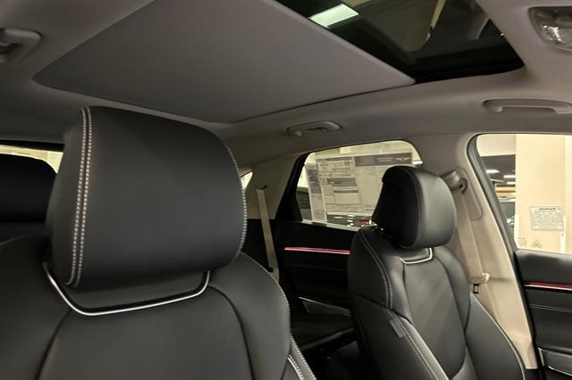 2026 Genesis GV70 Standard