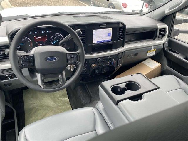 2025 Ford F-550 XL