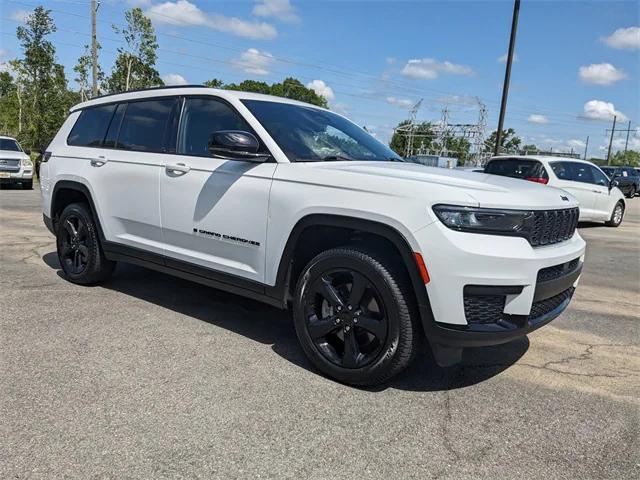 2023 Jeep Grand Cherokee L Altitude 4x2
