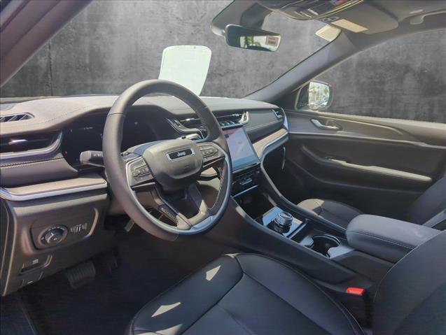 2025 Jeep Grand Cherokee GRAND CHEROKEE L LIMITED 4X2