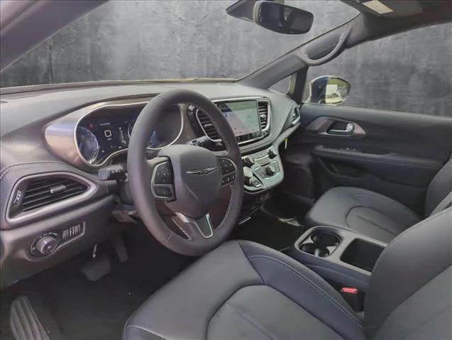 2025 Chrysler Pacifica PACIFICA SELECT