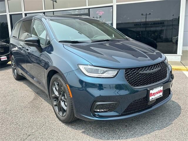 2025 Chrysler Pacifica PACIFICA LIMITED