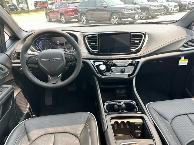 2025 Chrysler Pacifica PACIFICA LIMITED