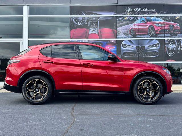 2025 Alfa Romeo Stelvio STELVIO INTENSA AWD