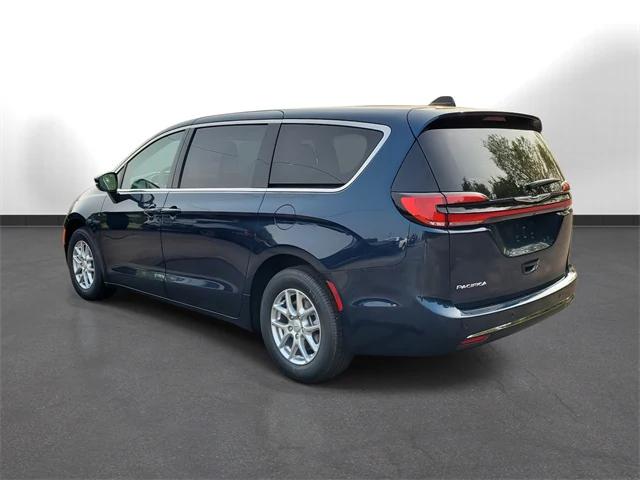 2025 Chrysler Pacifica PACIFICA SELECT