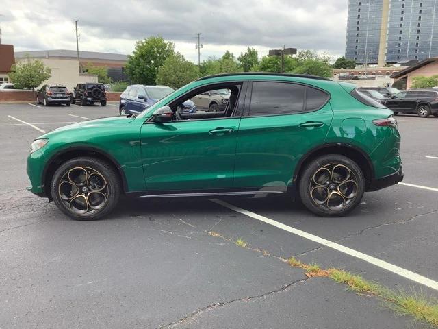 2025 Alfa Romeo Stelvio STELVIO INTENSA AWD 2025 Alfa Romeo Stelvio STELVIO INTENSA AWD